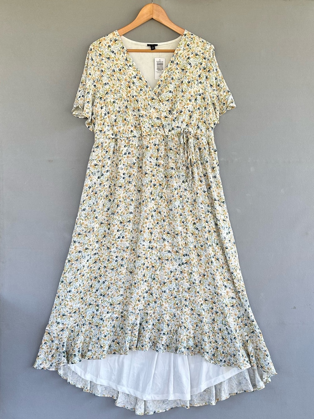 🎉5 for $45🎉 NWT Torrid dress size 1X - Picture 2 of 10